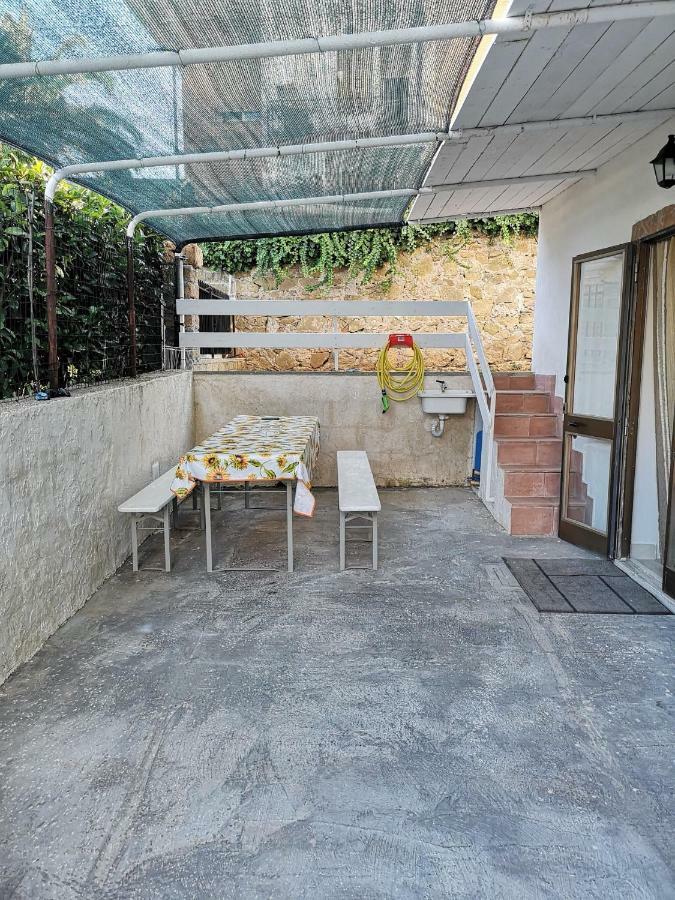 サンタ・マリネッラ Casetta Con Giardinoヴィラ エクステリア 写真